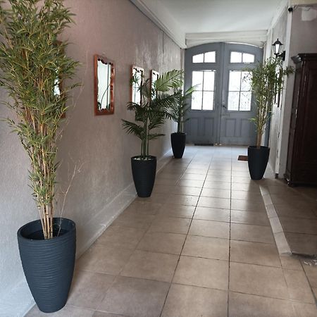 Saëns 5-T2 avec garage privé optionnel-Centre historique et plages à 16km ! Béziers Esterno foto